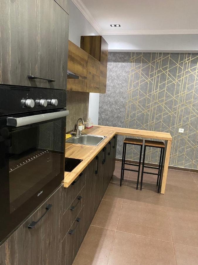One Central Apartment Erevan Esterno foto